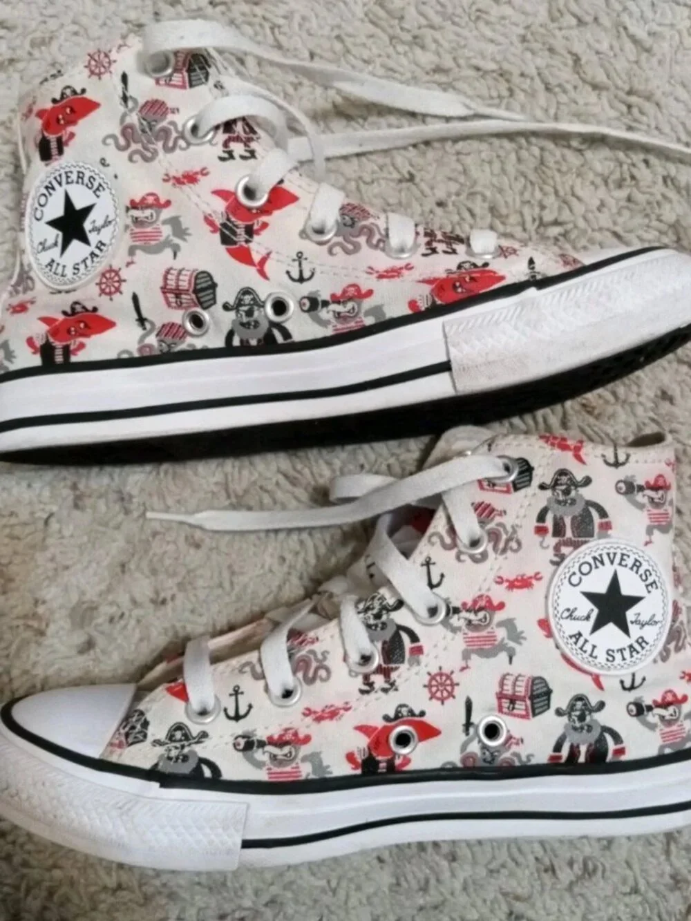 Converse CTAS Boys High Top Sneakers Pirate Print White/Red Lace-Up Size 1.5